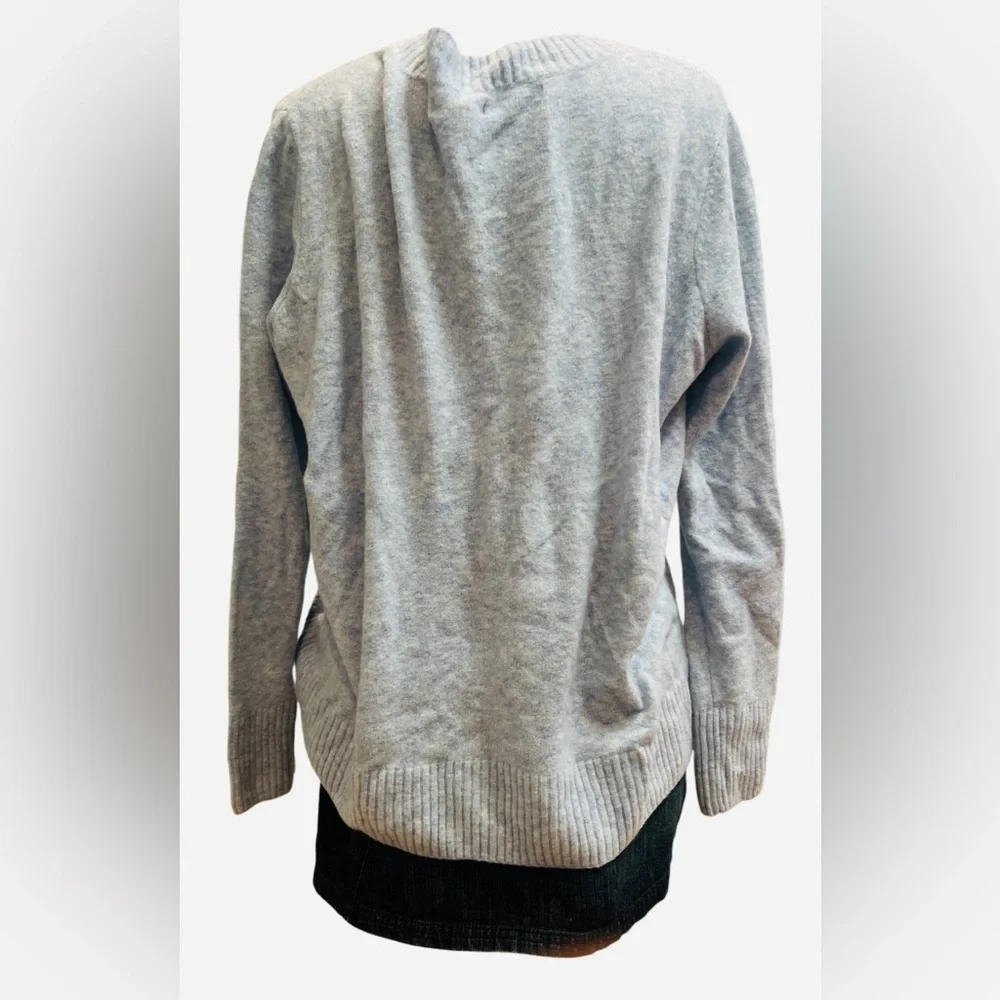 Women's V-Neck Sweater - Light Baby Blue